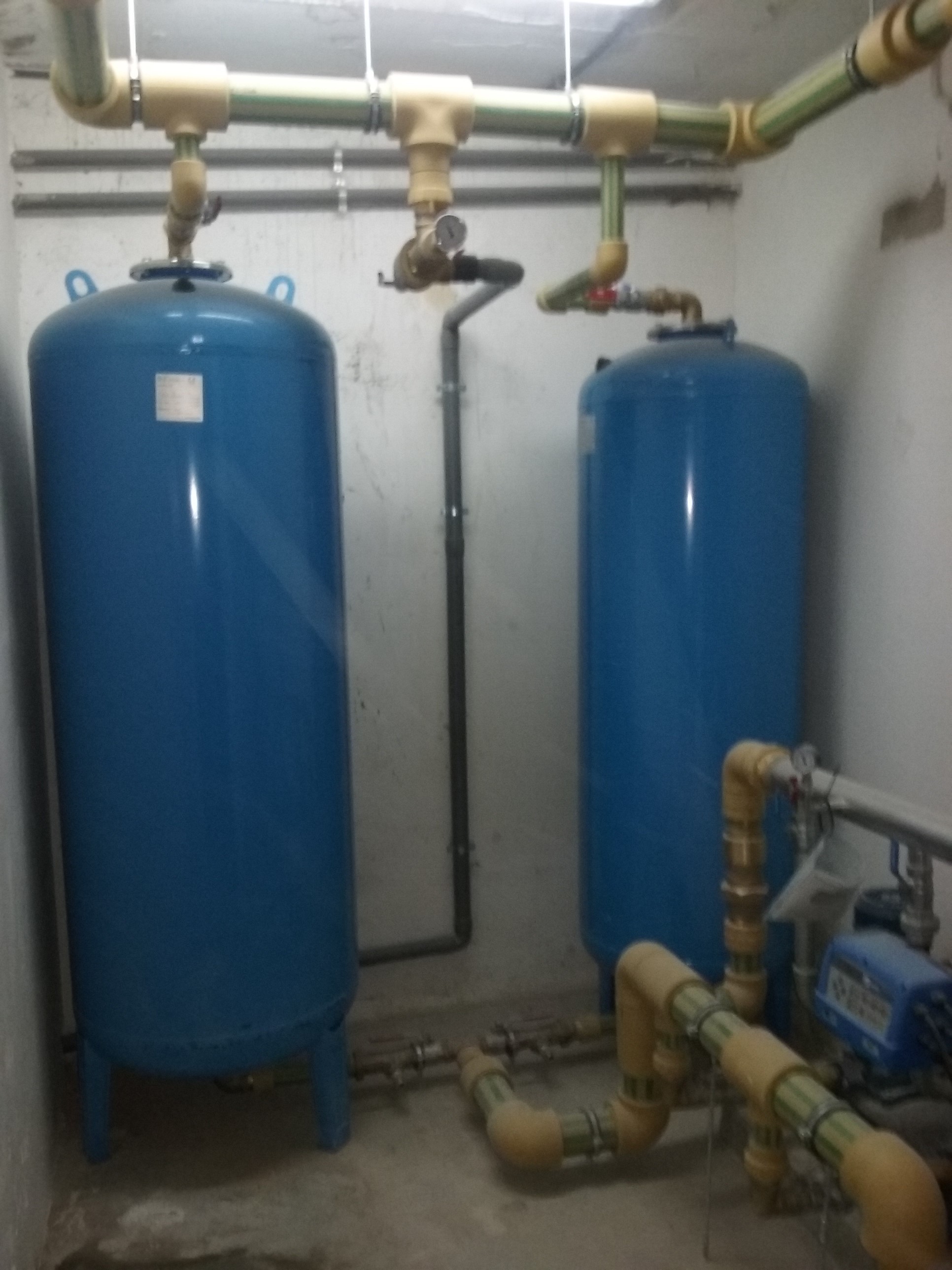 Grupos de presión de agua fría domésticos - Materiales Calefacción